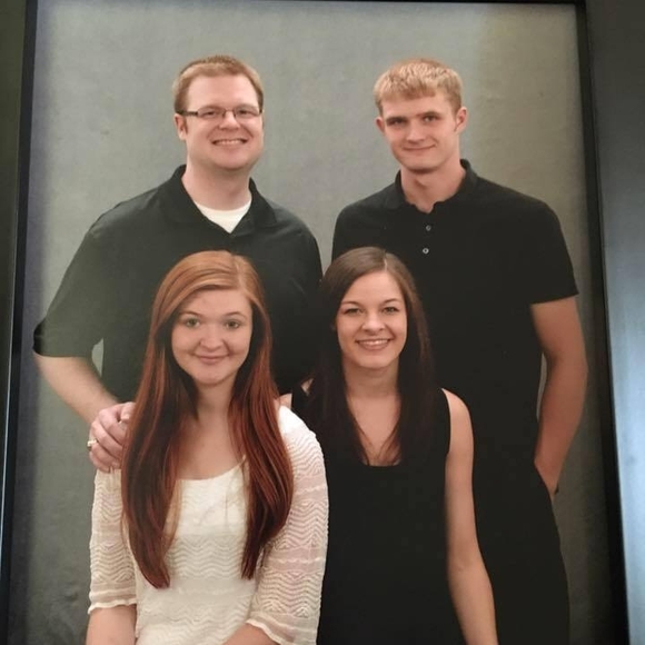 Meet your Posher, Sebrina - Picture 1 of 1